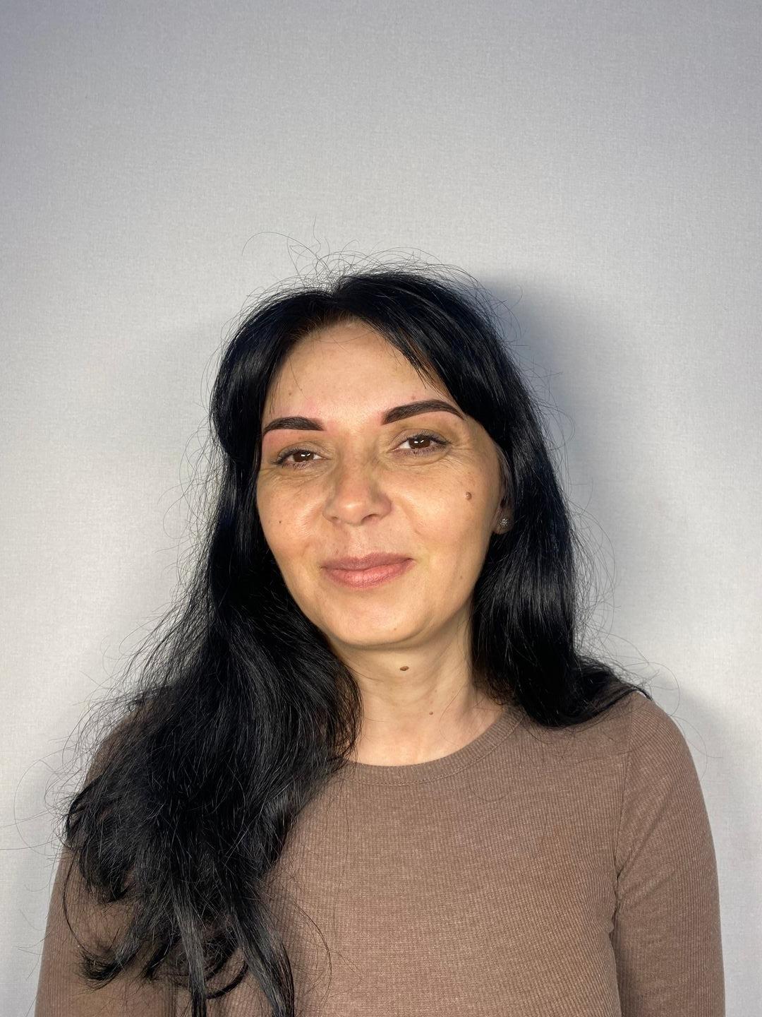 Добрый день, меня зовут Анастасия и я мастер по перманентному макияжу. Работаю со всеми современными техниками (пудровые брови, теневая растушевка, напыление, акварельные губы, помадная техника, нюдовые губы)🙂 
Создаю губы и брови подходящие к вашему лицу ♥️👌