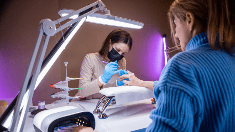 Сұлулық салонына бару кезінде бос орындарды қалай толтыруға болады.