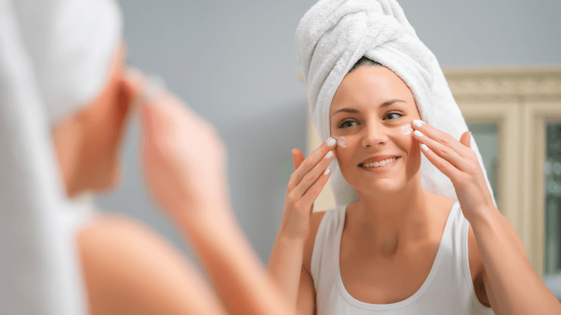 Косметологқа бармас бұрын проблемалы теріге күтім жасау